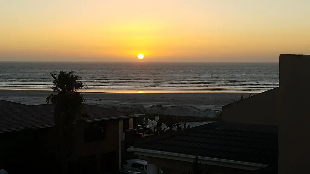 Atlantic Loft - Open Plan Apartment With Sea Views Melkbosstrand 0*,  South Africa
